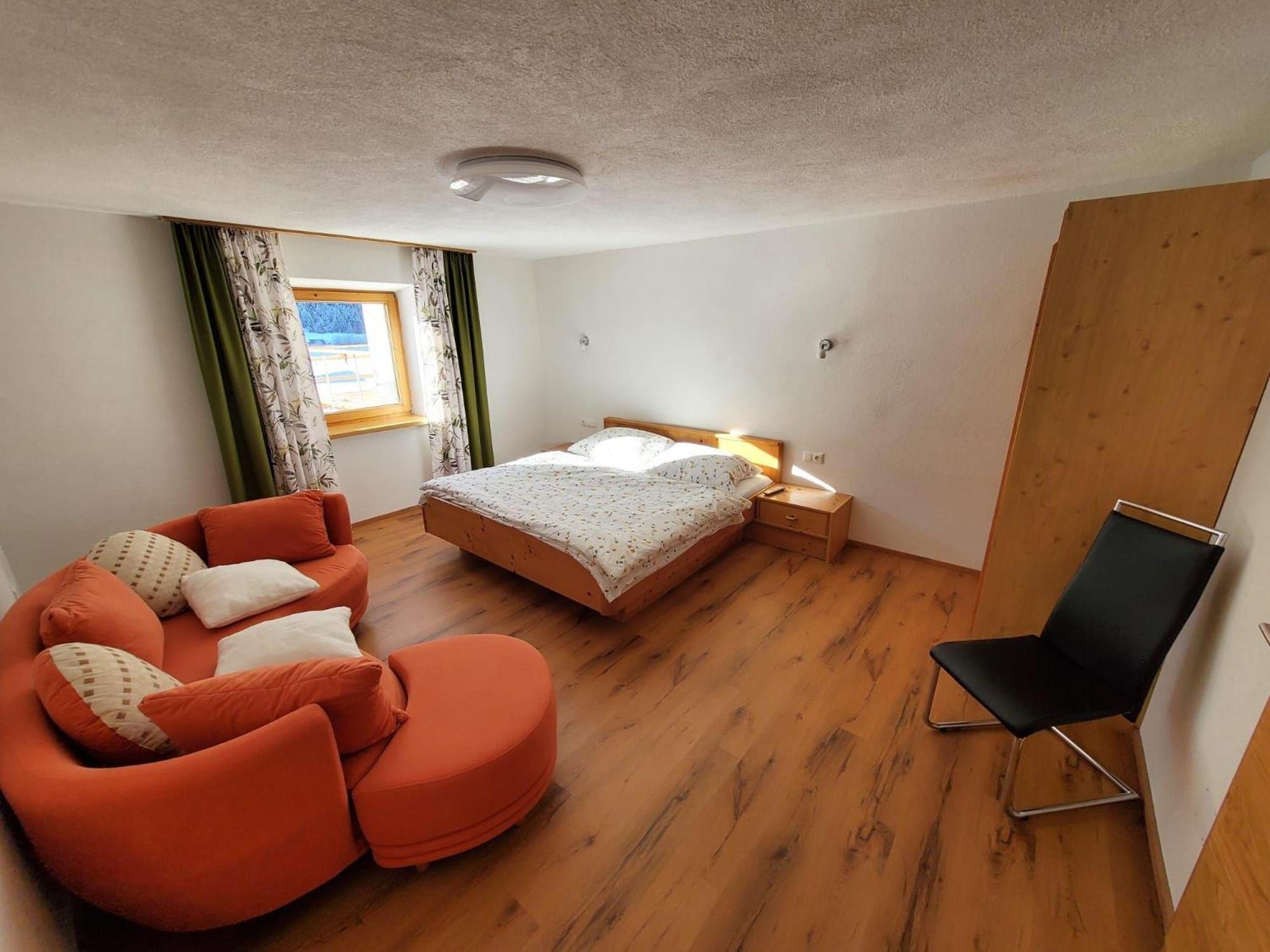 Rosa'S Ferienhaus Ferienwohnung Rote Flueh Grän Εξωτερικό φωτογραφία